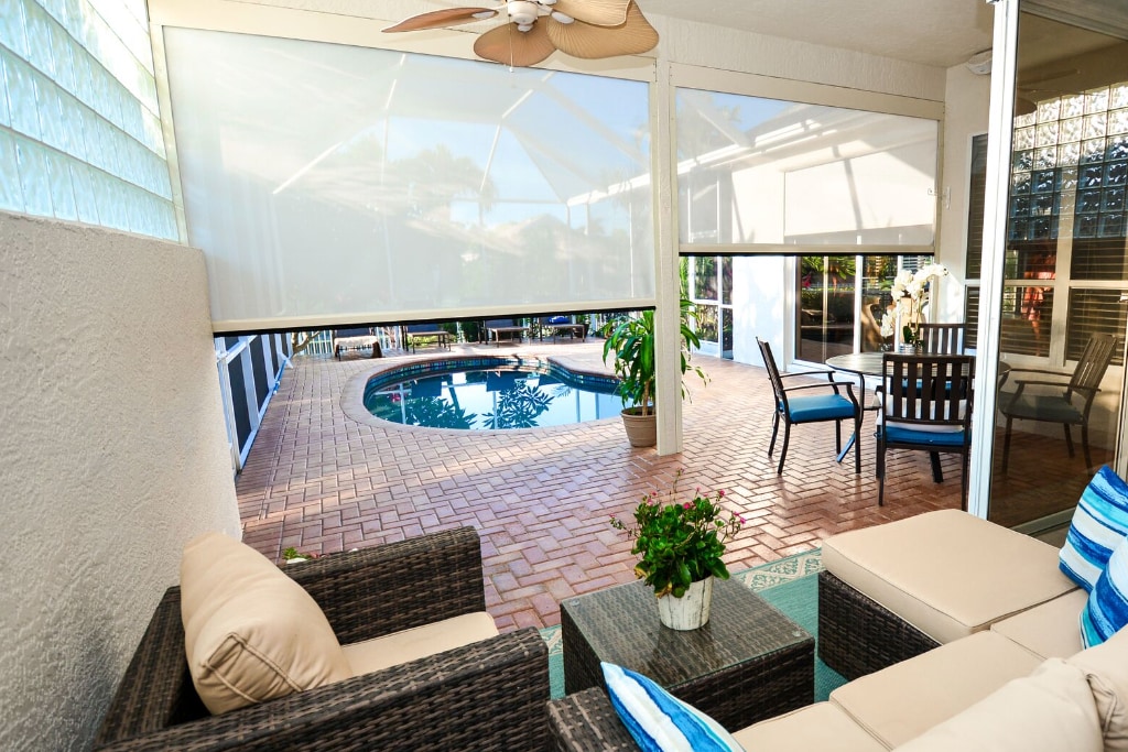 Motorized Screen Room